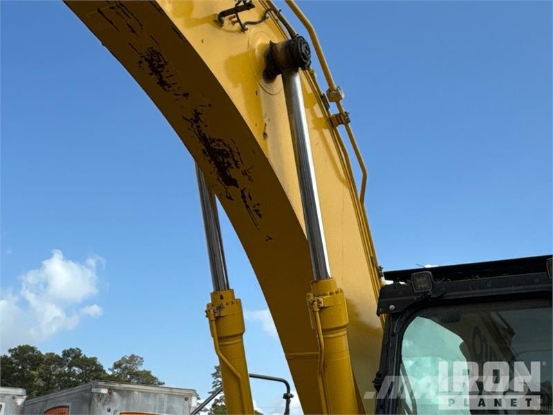 Kobelco SK210LC-11 Tracked Excavator 履帶式 挖土機/掘鑿機/挖掘機