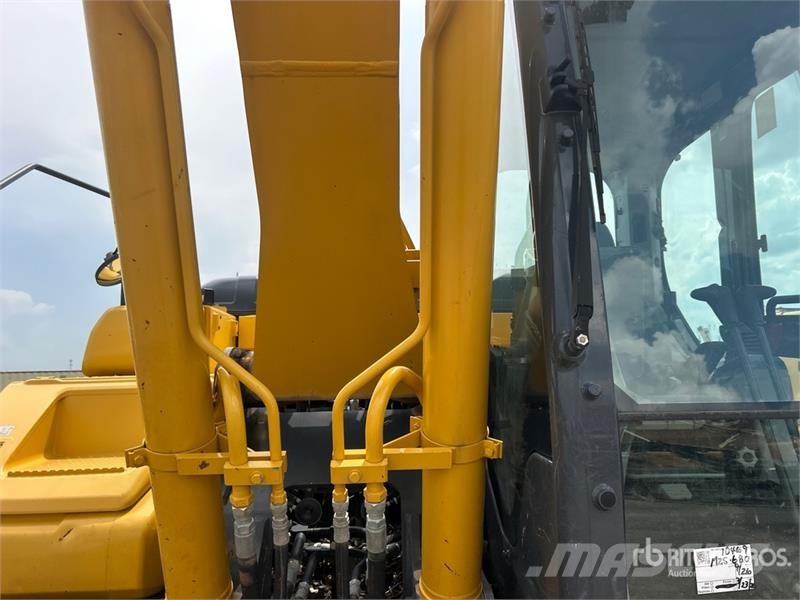 Kobelco SK210LC-11 Tracked Excavator 履帶式 挖土機/掘鑿機/挖掘機