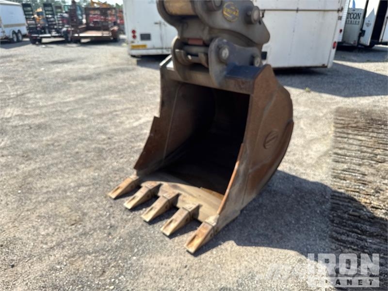 Kobelco SK210LC-11 Tracked Excavator 履帶式 挖土機/掘鑿機/挖掘機