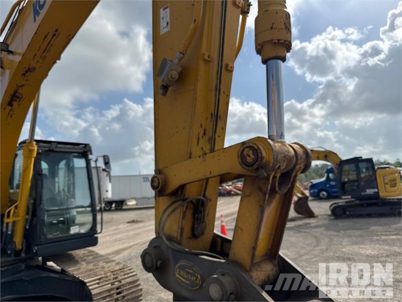 Kobelco SK210LC-11 Tracked Excavator 履帶式 挖土機/掘鑿機/挖掘機