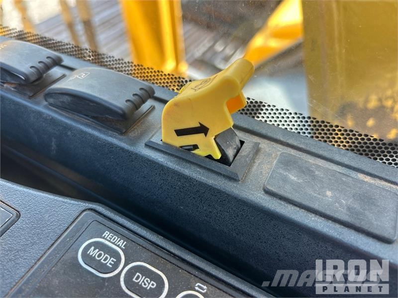 Kobelco SK210LC-11 Tracked Excavator 履帶式 挖土機/掘鑿機/挖掘機