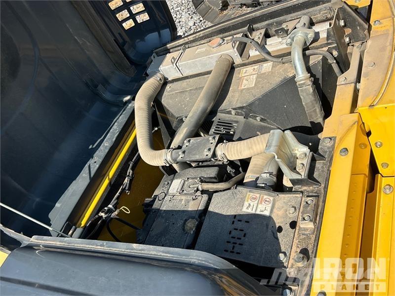 Kobelco SK210LC-11 Tracked Excavator 履帶式 挖土機/掘鑿機/挖掘機