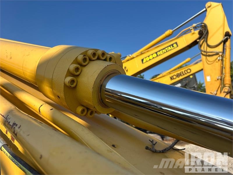 Kobelco SK210LC-11 Tracked Excavator 履帶式 挖土機/掘鑿機/挖掘機