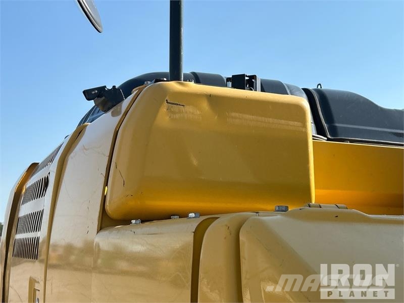Kobelco SK210LC-11 Tracked Excavator 履帶式 挖土機/掘鑿機/挖掘機