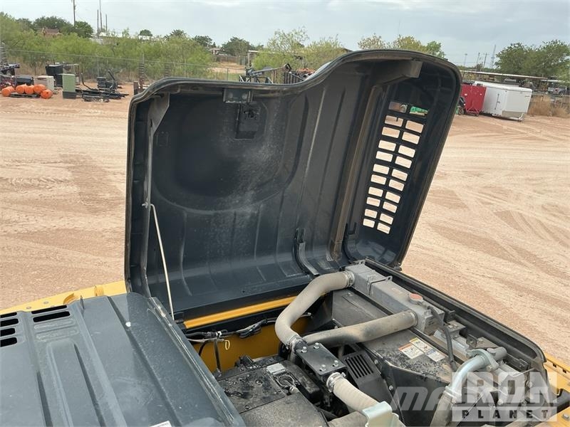 Kobelco SK210LC-11 Tracked Excavator 履帶式 挖土機/掘鑿機/挖掘機
