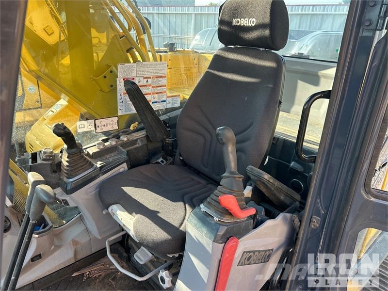Kobelco SK210LC-11 Tracked Excavator 履帶式 挖土機/掘鑿機/挖掘機