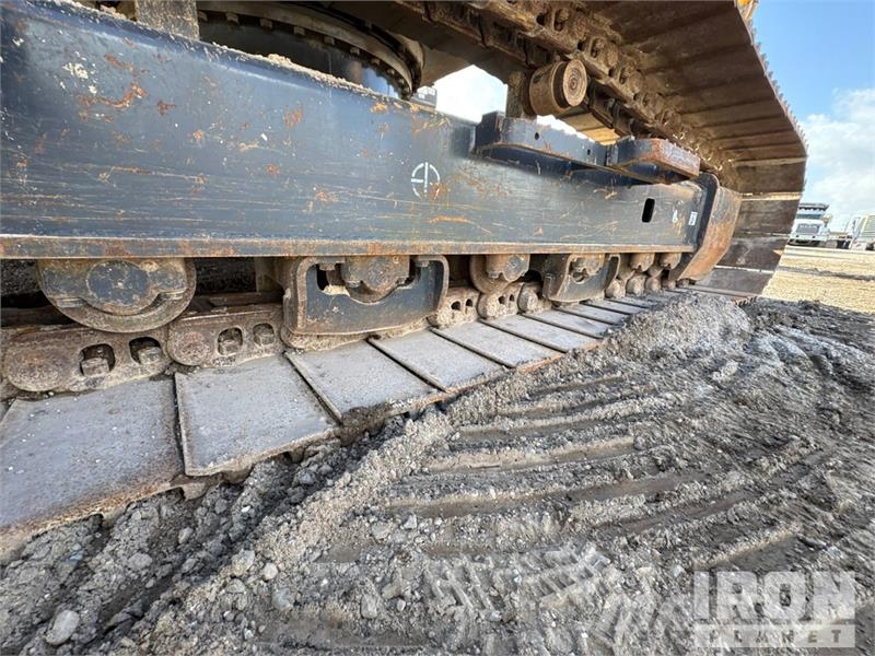 Kobelco SK210LC-11 Tracked Excavator 履帶式 挖土機/掘鑿機/挖掘機