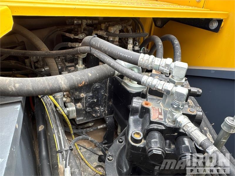 Kobelco SK210LC-11 Tracked Excavator 履帶式 挖土機/掘鑿機/挖掘機