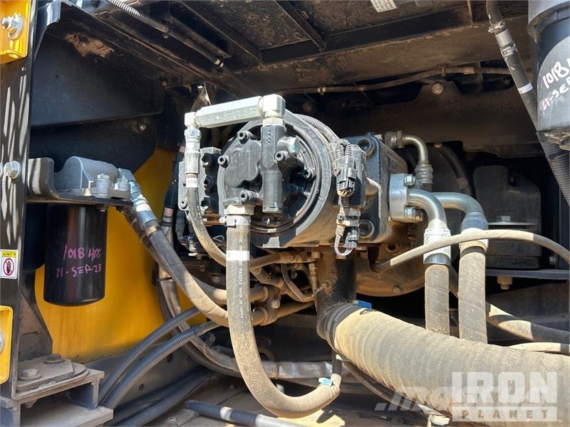 Kobelco SK210LC-11 Tracked Excavator 履帶式 挖土機/掘鑿機/挖掘機