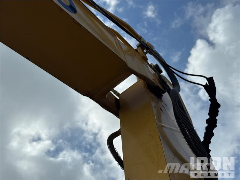 Kobelco SK210LC-11 Tracked Excavator 履帶式 挖土機/掘鑿機/挖掘機