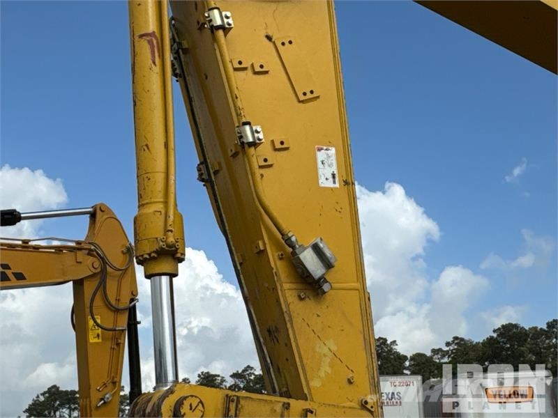 Kobelco SK210LC-11 Tracked Excavator 履帶式 挖土機/掘鑿機/挖掘機