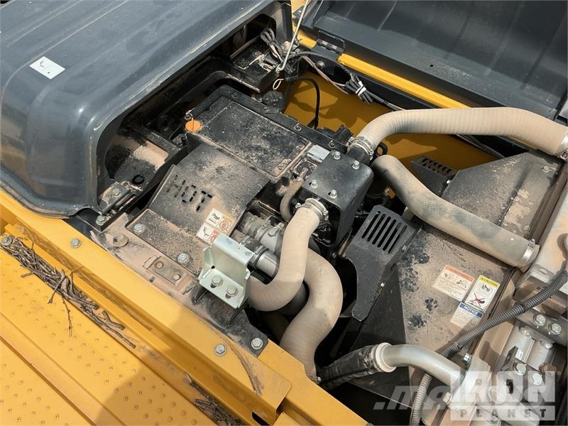 Kobelco SK210LC-11 Tracked Excavator 履帶式 挖土機/掘鑿機/挖掘機