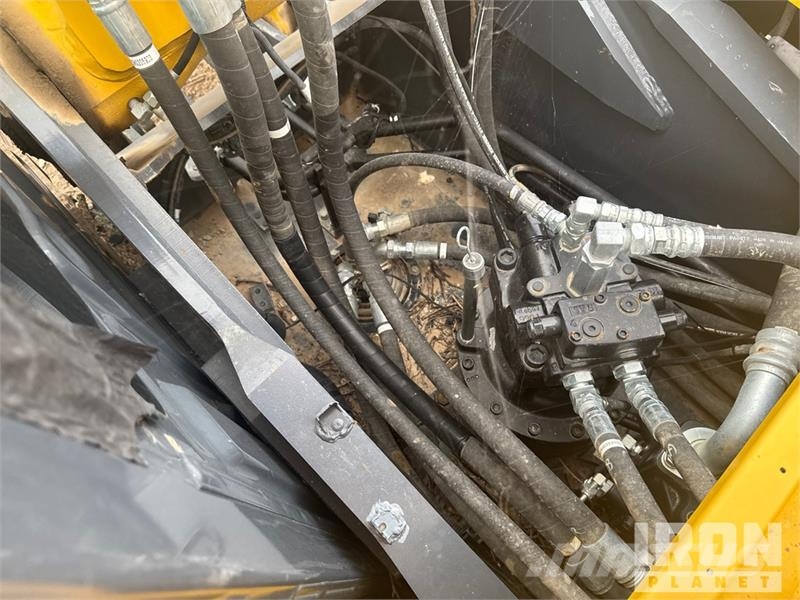 Kobelco SK210LC-11 Tracked Excavator 履帶式 挖土機/掘鑿機/挖掘機