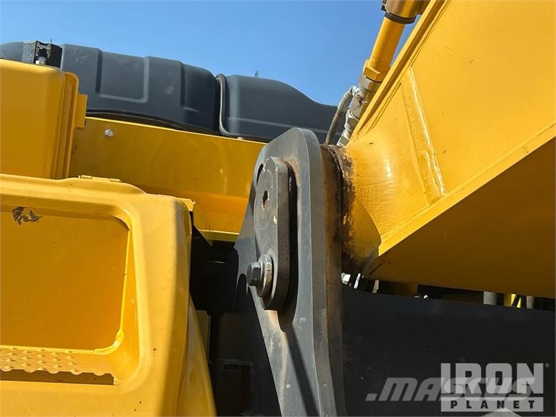 Kobelco SK210LC-11 Tracked Excavator 履帶式 挖土機/掘鑿機/挖掘機