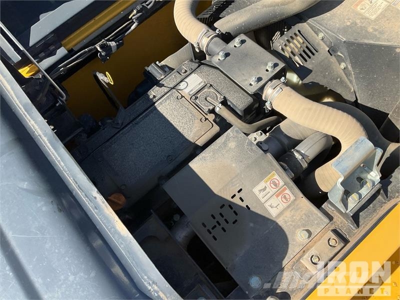 Kobelco SK210LC-11 Tracked Excavator 履帶式 挖土機/掘鑿機/挖掘機