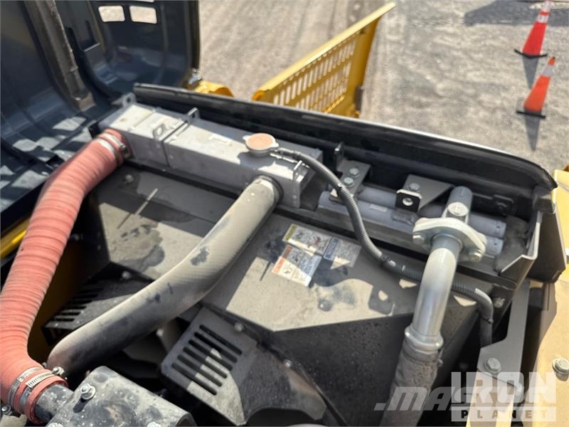 Kobelco SK210LC-11 Tracked Excavator 履帶式 挖土機/掘鑿機/挖掘機