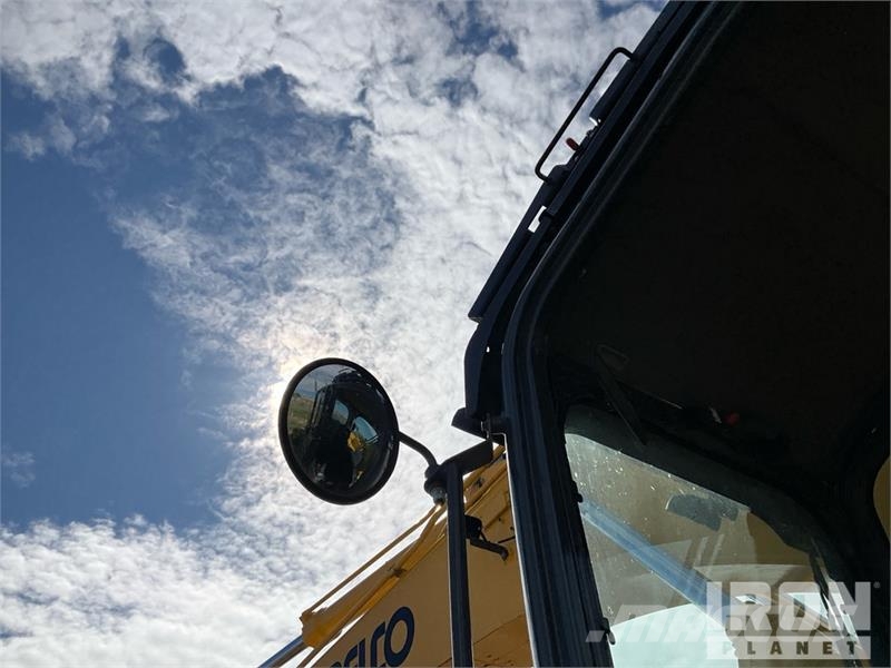 Kobelco SK210LC-11 Tracked Excavator 履帶式 挖土機/掘鑿機/挖掘機
