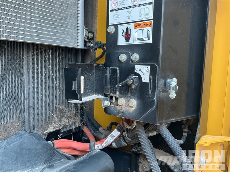 Kobelco SK210LC-11 Tracked Excavator 履帶式 挖土機/掘鑿機/挖掘機