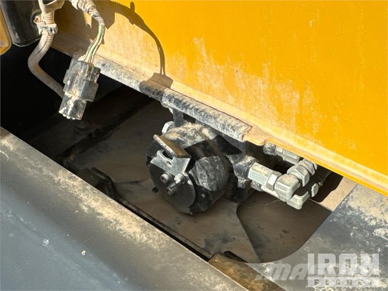 Kobelco SK210LC-11 Tracked Excavator 履帶式 挖土機/掘鑿機/挖掘機