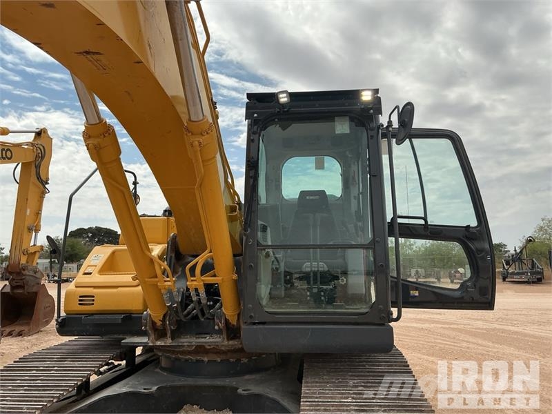 Kobelco SK210LC-11 Tracked Excavator 履帶式 挖土機/掘鑿機/挖掘機
