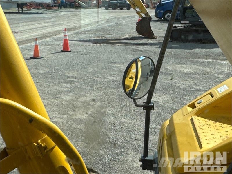Kobelco SK210LC-11 Tracked Excavator 履帶式 挖土機/掘鑿機/挖掘機