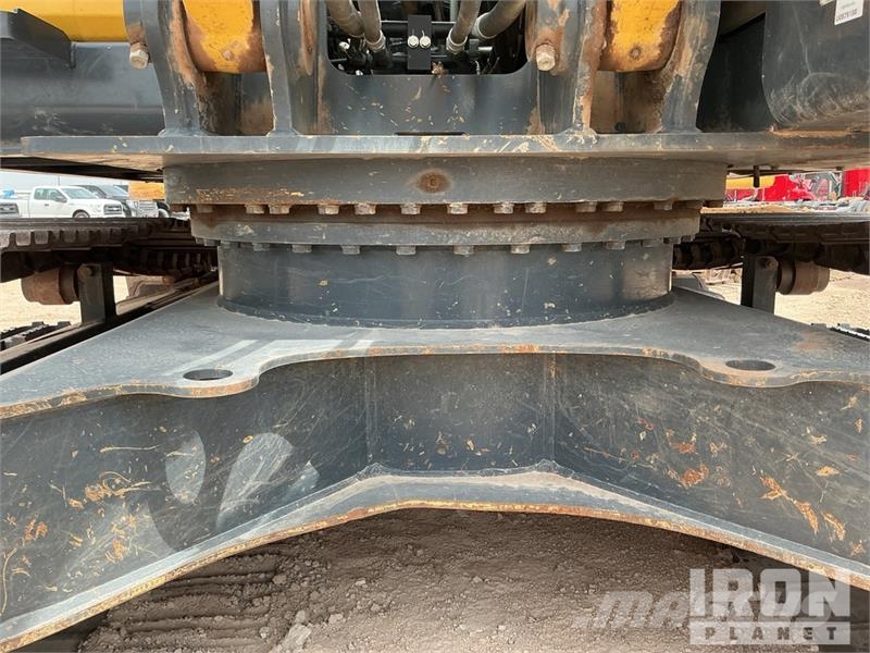 Kobelco SK210LC-11 Tracked Excavator 履帶式 挖土機/掘鑿機/挖掘機