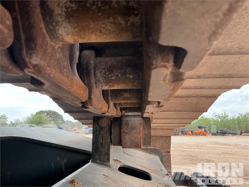 Kobelco SK210LC-11 Tracked Excavator 履帶式 挖土機/掘鑿機/挖掘機