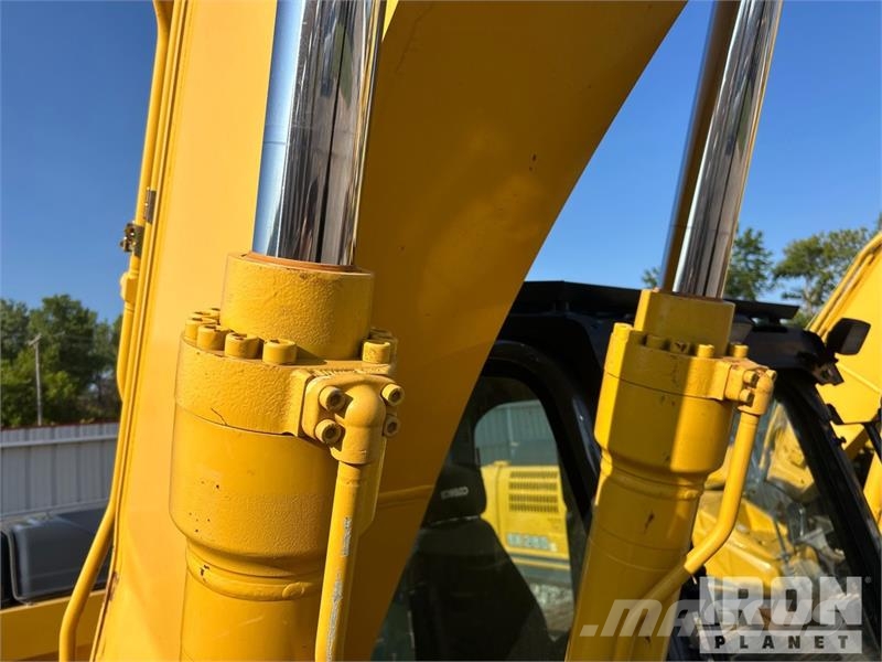 Kobelco SK210LC-11 Tracked Excavator 履帶式 挖土機/掘鑿機/挖掘機