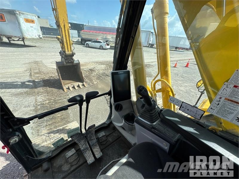 Kobelco SK210LC-11 Tracked Excavator 履帶式 挖土機/掘鑿機/挖掘機