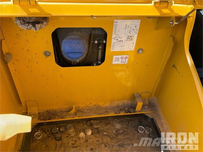Kobelco SK210LC-11 Tracked Excavator 履帶式 挖土機/掘鑿機/挖掘機