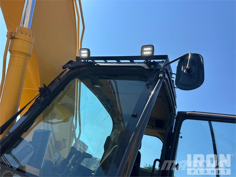 Kobelco SK210LC-11 Tracked Excavator 履帶式 挖土機/掘鑿機/挖掘機