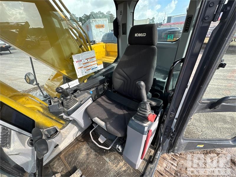 Kobelco SK210LC-11 Tracked Excavator 履帶式 挖土機/掘鑿機/挖掘機