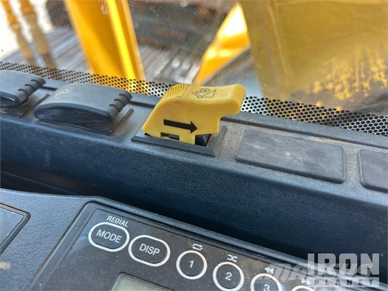 Kobelco SK210LC-11 Tracked Excavator 履帶式 挖土機/掘鑿機/挖掘機