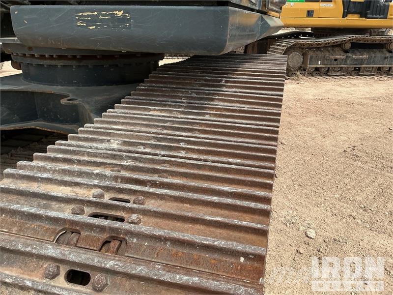 Kobelco SK210LC-11 Tracked Excavator 履帶式 挖土機/掘鑿機/挖掘機