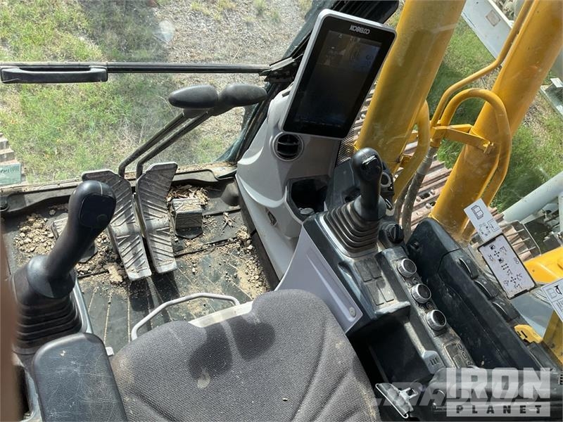 Kobelco SK210LC-11 Tracked Excavator 履帶式 挖土機/掘鑿機/挖掘機