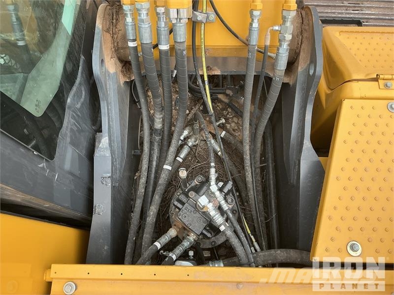 Kobelco SK210LC-11 Tracked Excavator 履帶式 挖土機/掘鑿機/挖掘機