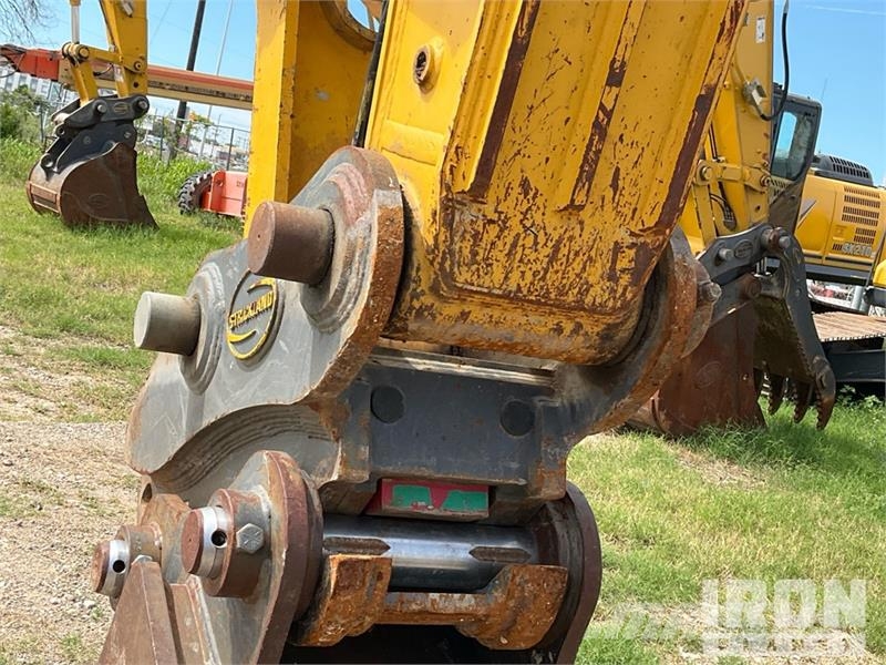 Kobelco SK210LC-11 Tracked Excavator 履帶式 挖土機/掘鑿機/挖掘機