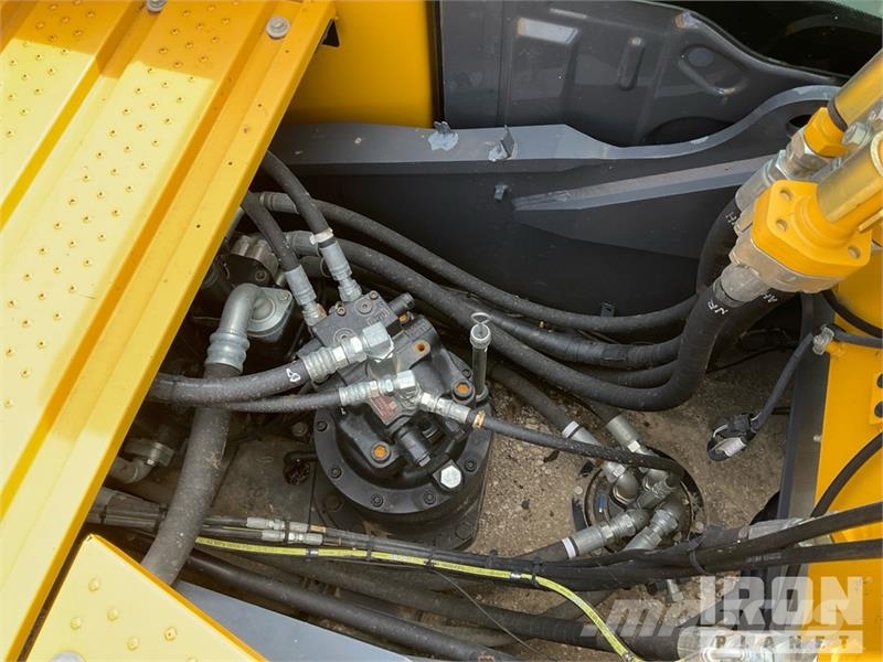 Kobelco SK210LC-11 Tracked Excavator 履帶式 挖土機/掘鑿機/挖掘機