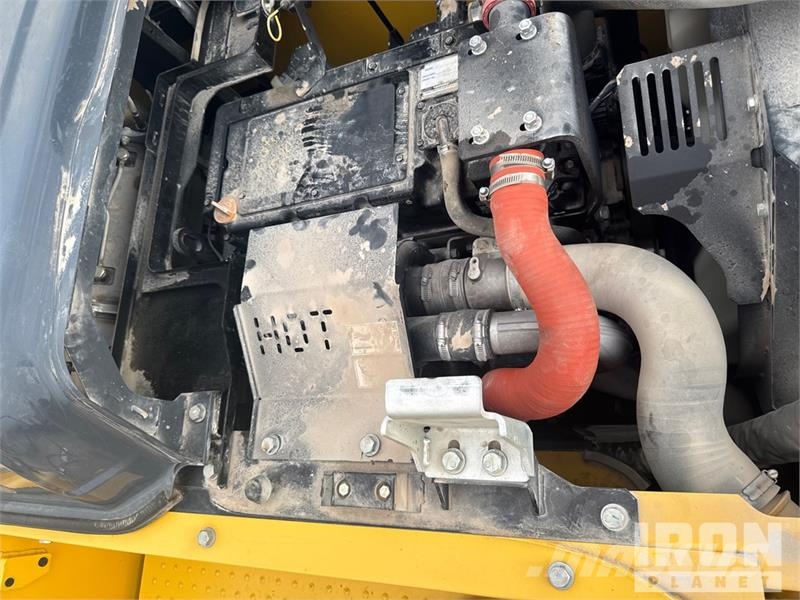 Kobelco SK210LC-11 Tracked Excavator 履帶式 挖土機/掘鑿機/挖掘機