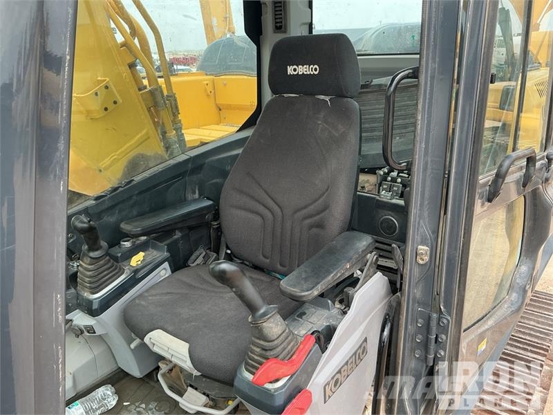 Kobelco SK210LC-11 Tracked Excavator 履帶式 挖土機/掘鑿機/挖掘機