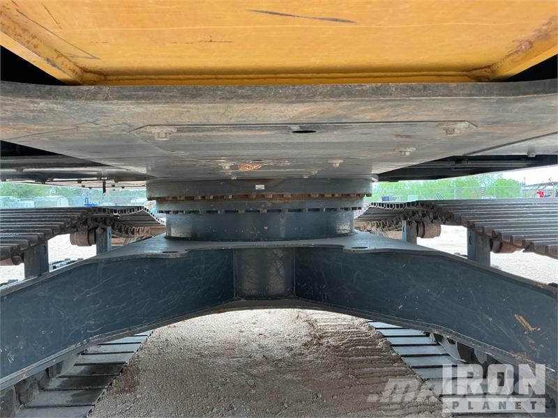 Kobelco SK210LC-11 Tracked Excavator 履帶式 挖土機/掘鑿機/挖掘機