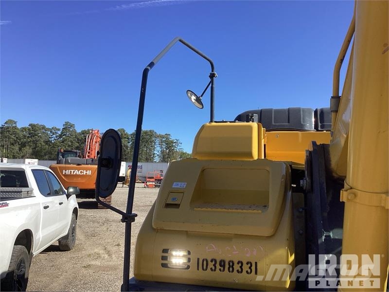 Kobelco SK210LC-11 Tracked Excavator Kāpurķēžu ekskavatori