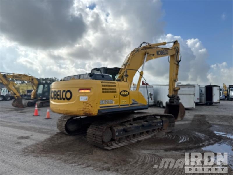 Kobelco SK210LC-11 Tracked Excavator 履帶式 挖土機/掘鑿機/挖掘機
