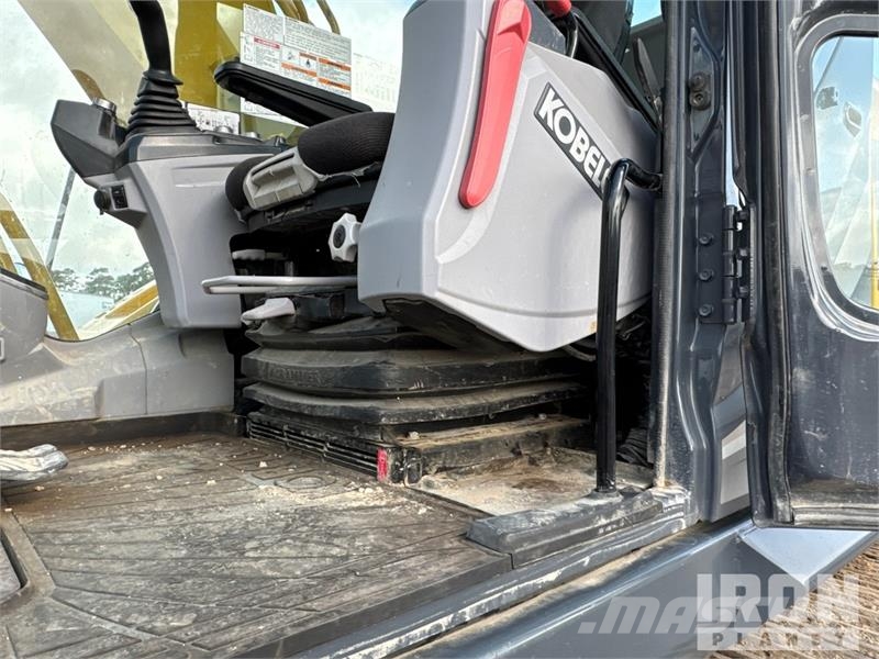 Kobelco SK210LC-11 Tracked Excavator 履帶式 挖土機/掘鑿機/挖掘機