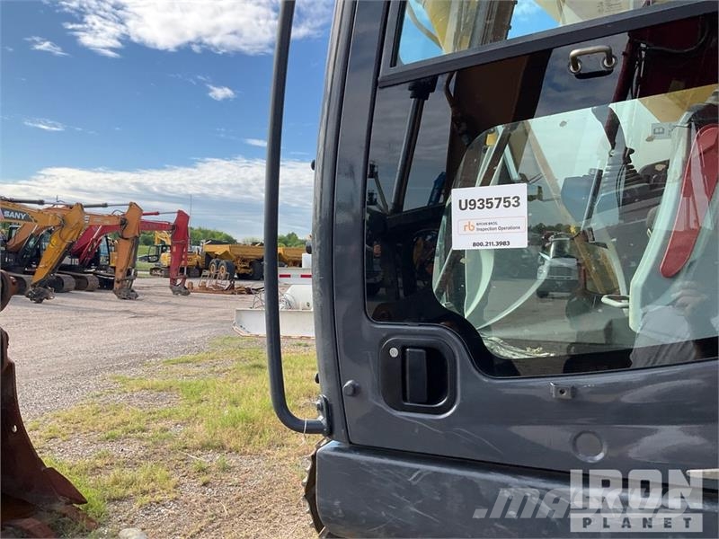 Kobelco SK210LC-11 Tracked Excavator 履帶式 挖土機/掘鑿機/挖掘機