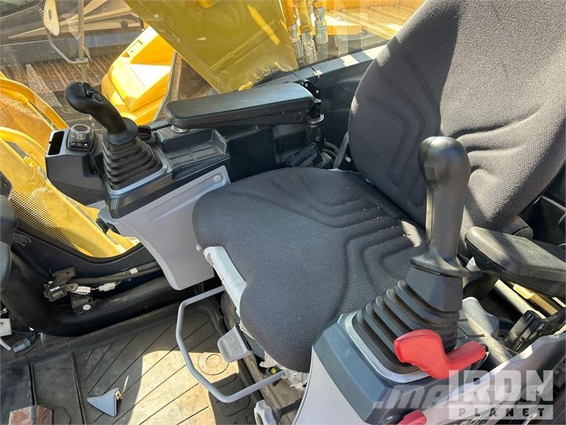 Kobelco SK210LC-11 Tracked Excavator 履帶式 挖土機/掘鑿機/挖掘機