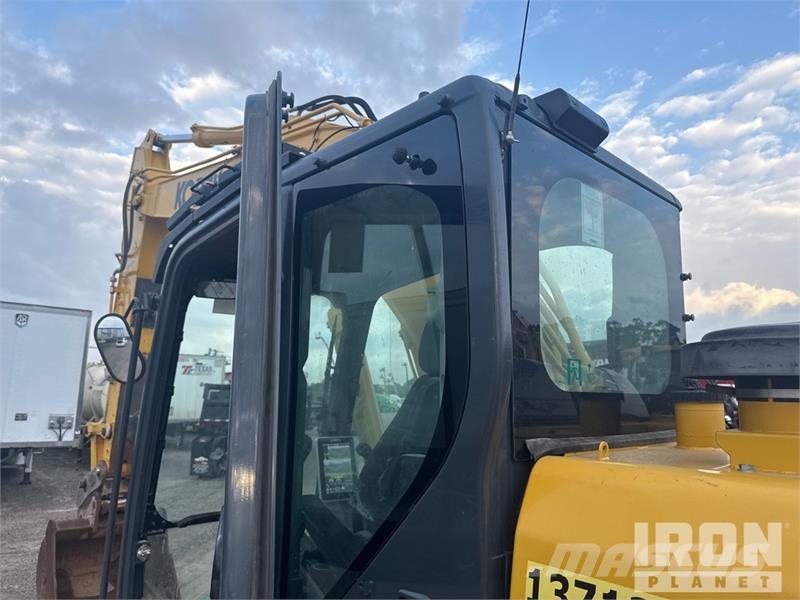 Kobelco SK210LC-11 Tracked Excavator 履帶式 挖土機/掘鑿機/挖掘機