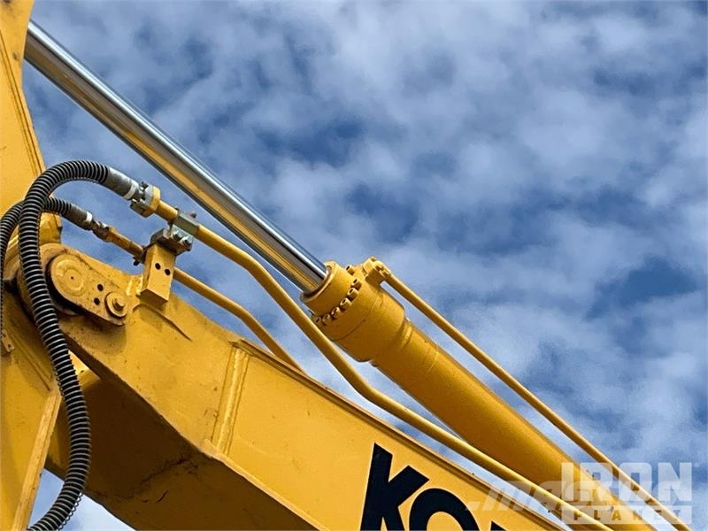 Kobelco SK210LC-11 Tracked Excavator 履帶式 挖土機/掘鑿機/挖掘機