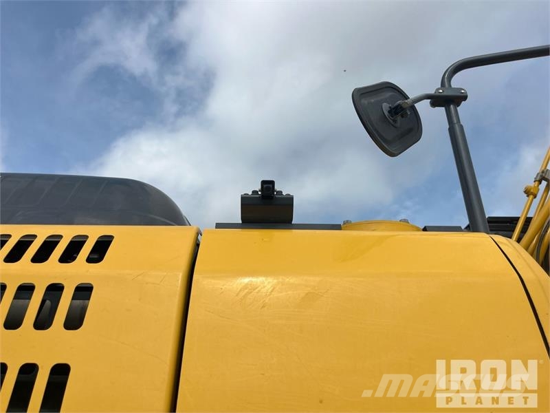Kobelco SK210LC-11 Tracked Excavator Kāpurķēžu ekskavatori