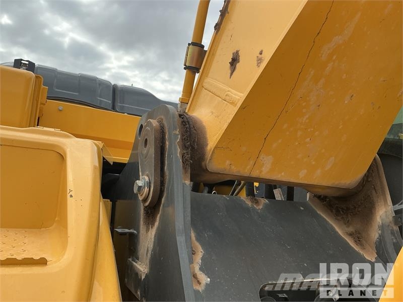 Kobelco SK210LC-11 Tracked Excavator 履帶式 挖土機/掘鑿機/挖掘機